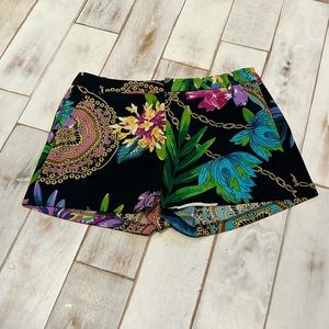 Sz 6 Jennifer Lopez dress shorts